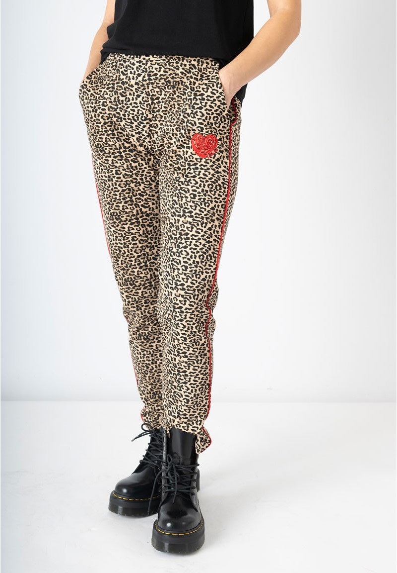 Detalle frontal del Pantalón Rockmantic Woman animal print para mujer.