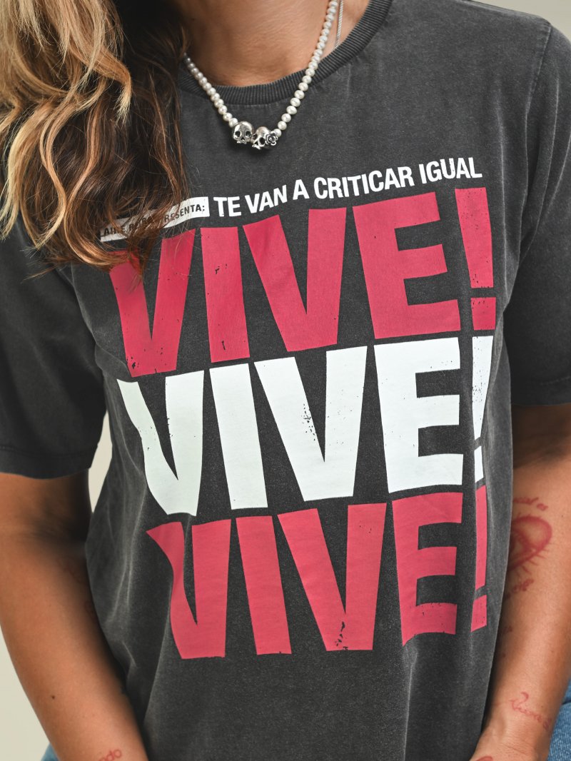 Camiseta Fade Out Vive Aire Retro Valladolid